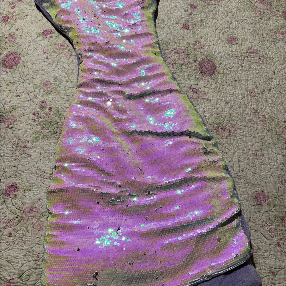 Cynthia Rowley Sequin mermaid tale blanket